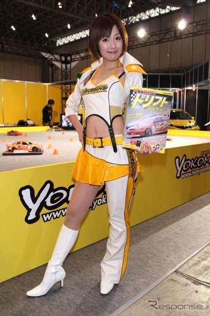 ヨコモ・コンパニオン（東京オートサロン12）