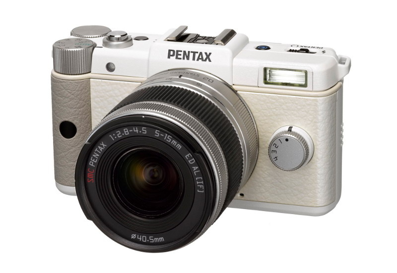 「PENTAX Q 02ズームレンズキット」ホワイト