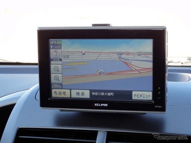 3月までの購入特典として用意されるイクリプスのポータブル型ナビ・EP001