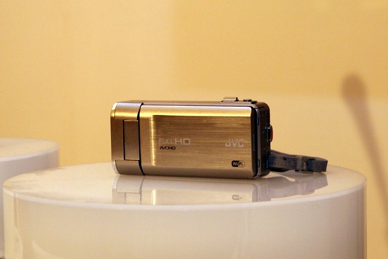 GZ-VX770