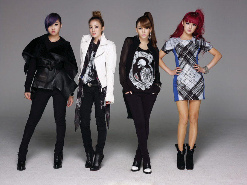 “BIGBANGの妹分”2NE1