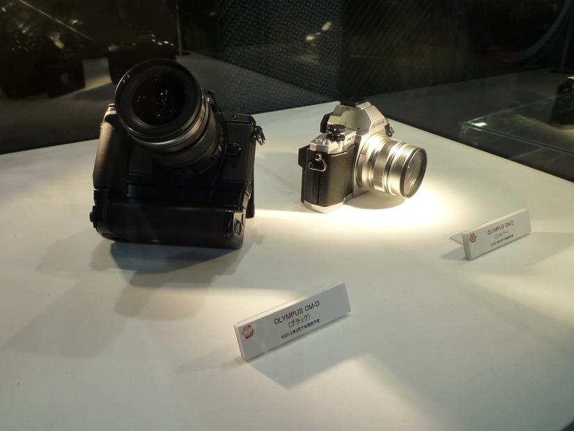 「OLYMPUS OM-D」