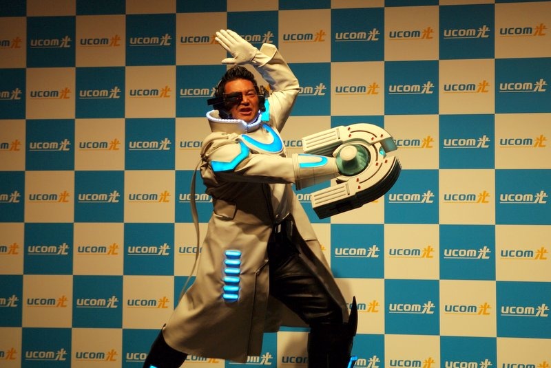 “ギガぐっさん”、高速通信を表現する「ギガぐっサンダーフラッシュ」を披露 