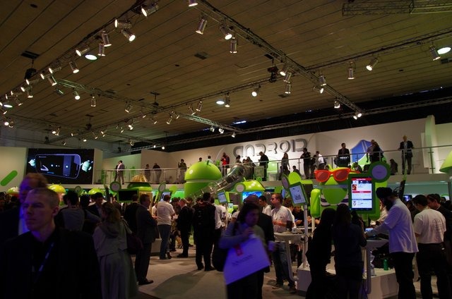 【MWC 2012 Vol.51（動画）】さながらAndroidのテーマパーク？ Googleブースを訪ねる 