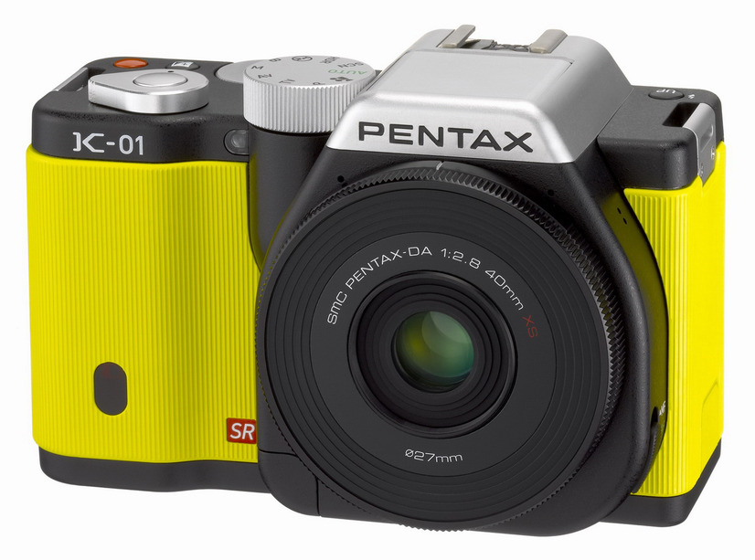 「PENTAX　K-01」ブラック×イエロー（レンズキット）