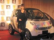 ハートがいっぱい！吉川ひなのデザインのスマートで「筆王」もイメージアップか