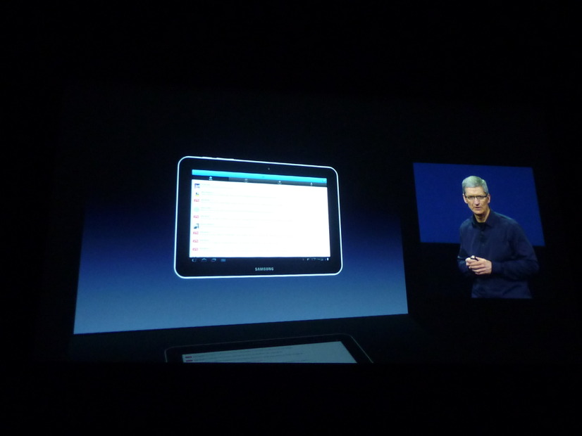 サムスンのタブレットを引き合いに出したデモを行った。
