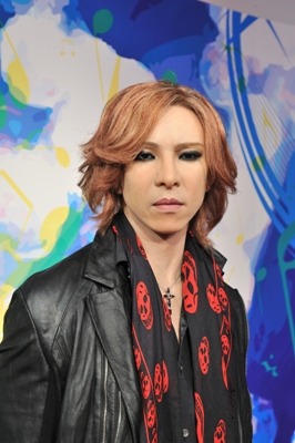 YOSHIKI（X JAPAN）等身大フィギュア