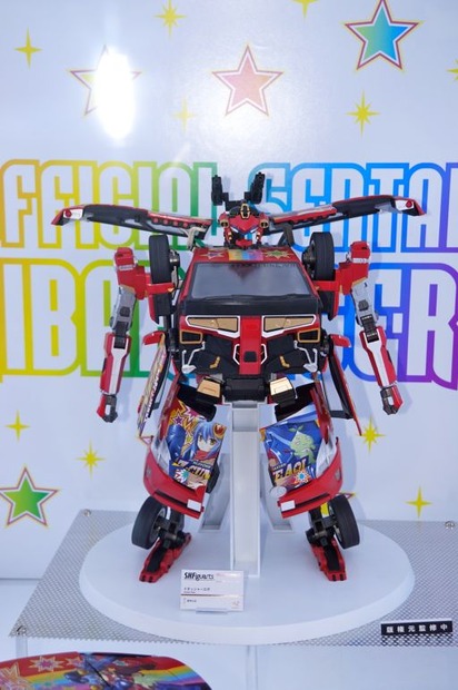 アキバレンジャー、プリウス痛車ロボで世界を救う？ 