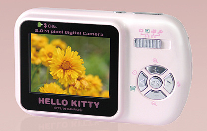 　KFE JAPANは16日、ハローキティのダイカットデザインを採用した503万画素コンパクトデジタルカメラ「Hello Kitty DC500」を発売した。価格はオープンで、実売予想価格は13,000円前後。