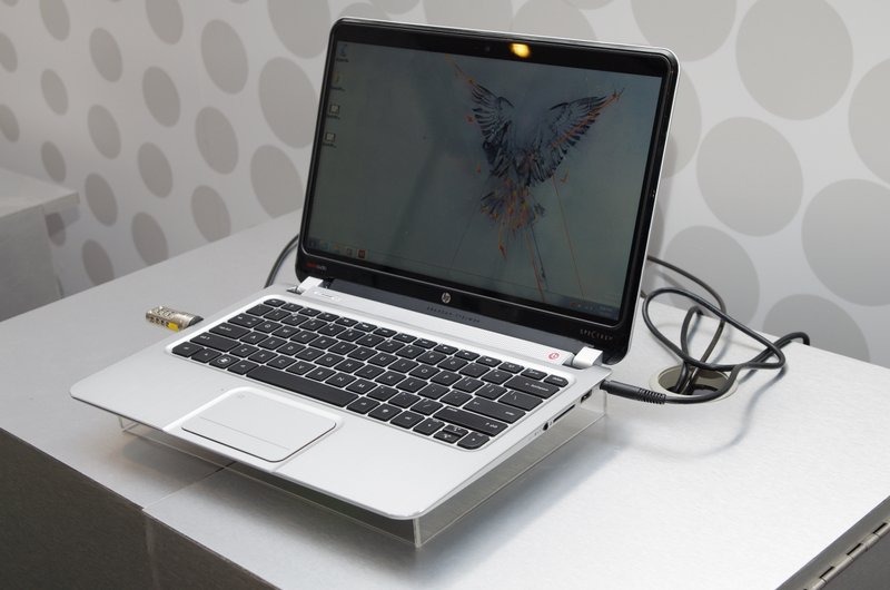 HP「ENVY Spectre XT」