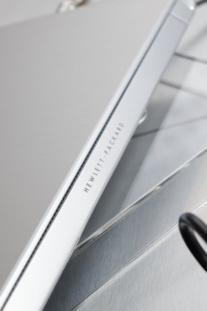 HP「ENVY Spectre XT」