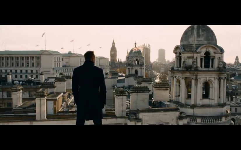 映画『007 スカイフォール』ティザー動画。58〜59秒にアストンマーチンらしき車が見える。