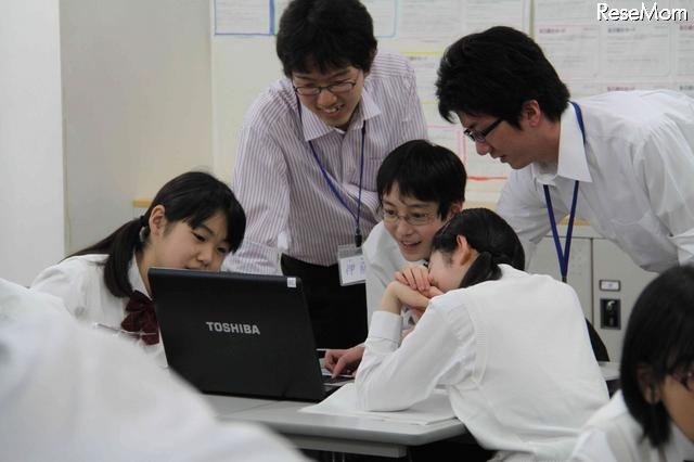 広尾学園、ICT活用ロボットプログラム