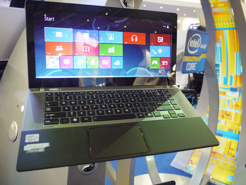 東芝のUltrabook「Satellite U845W」