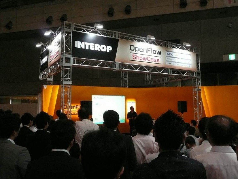 オープンステージでは、OpenFlowに関する技術的なセッションが盛りだくさん