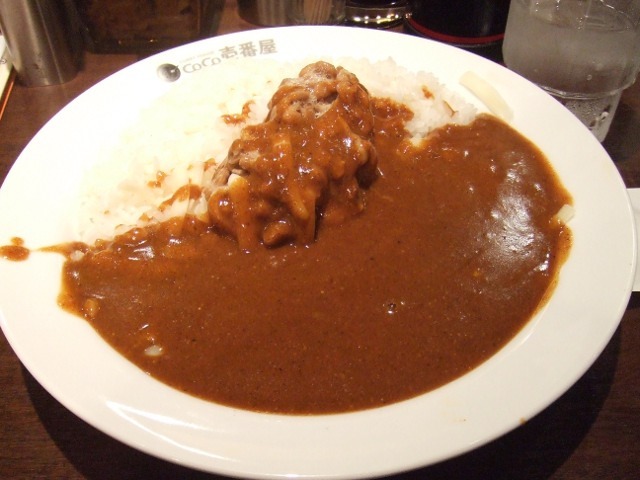 ココイチでは納豆チーズカレー10辛ばかり頼んでしまう