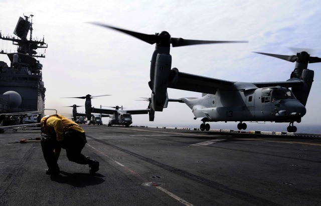 V-22 オスプレイ　（c）US Navy