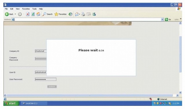 感染PCが金融機関サイトにアクセスすると長時間待つよう求められる。この間に送金が完了してしまう