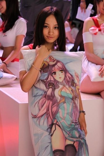 【China Joy 2012】とれたて中国美人をお届け！ゲームショウを彩るコンパニオンたち200枚(1)