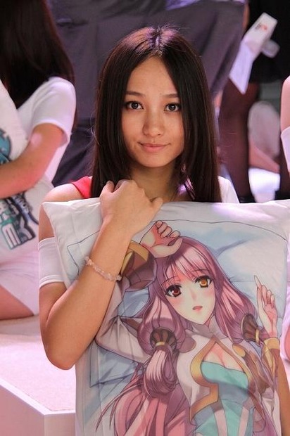 【China Joy 2012】とれたて中国美人をお届け！ゲームショウを彩るコンパニオンたち200枚(1)