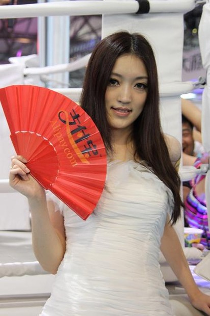 【China Joy 2012】熱気にも負けない！2日目の中国美女コンパニオンを紹介