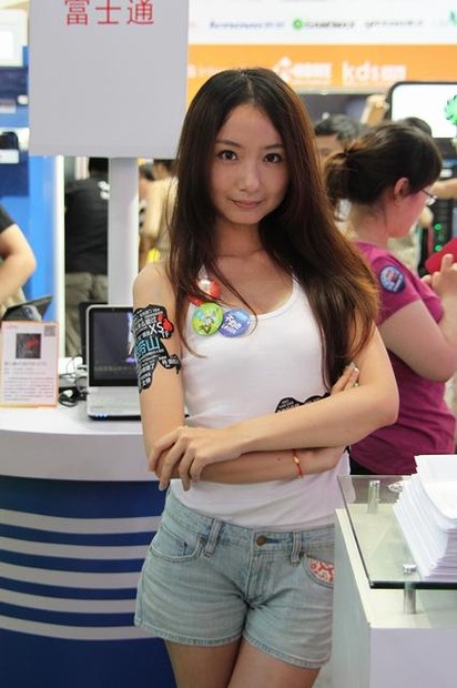 【China Joy 2012】熱気にも負けない！2日目の中国美女コンパニオンを紹介