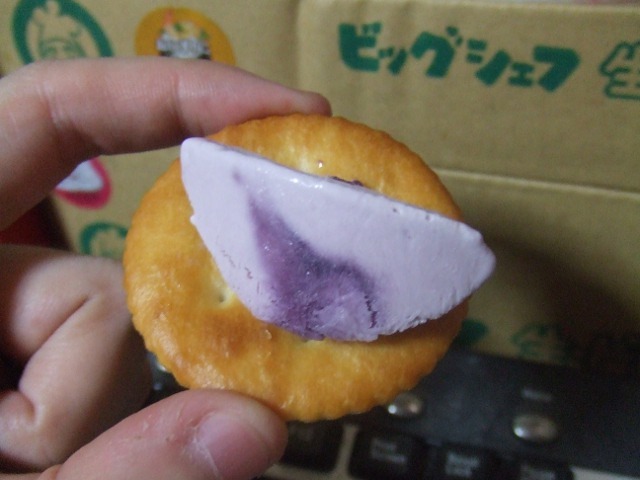 甘じょっぱいのはクラッカーのチョイスのせい？