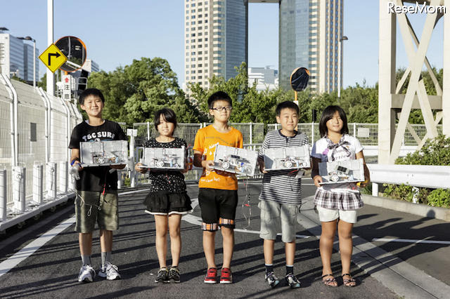 スーパーハイブリッドカー、上手にできたよ！