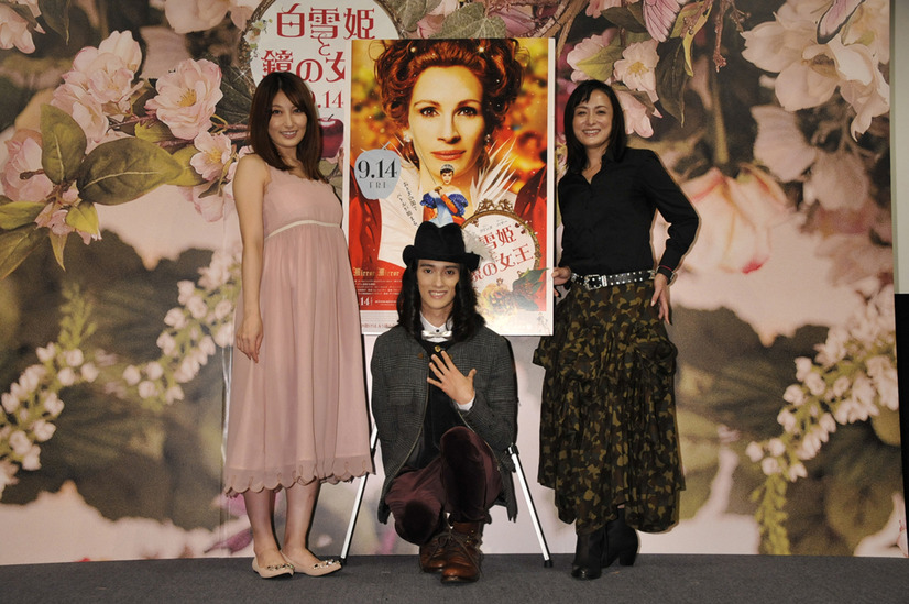 「白雪姫と鏡の女王」公開記念イベントに出席した熊田曜子、栗原類、国生さゆり（左から）