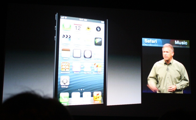 米国プレスイベントの様子/iPhone 5を発表する担当者