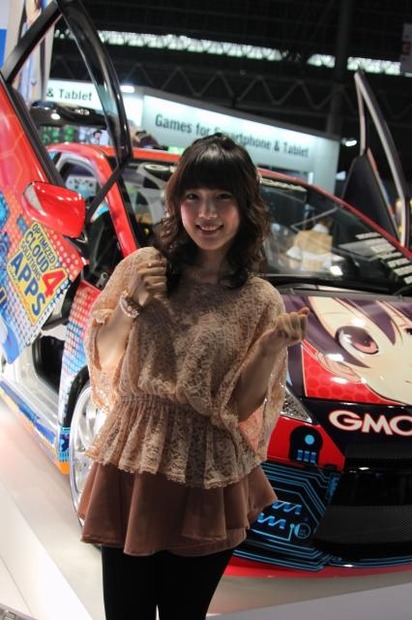 【TGS 2012】クラウドに萌えキャラ&amp;痛車登場!? GMOインターネットブースには声優の内田真礼さんも