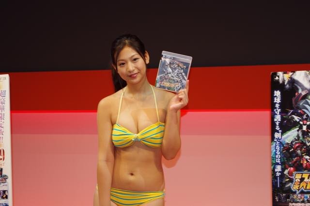 【TGS 2012】スパロボ×美少女アイドルの水着＝最強タッグ！「スーパーロボット大戦Card Chronicle」紹介ステージ