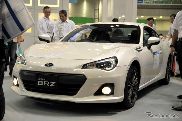 運転補助装置付きスバルBRZ