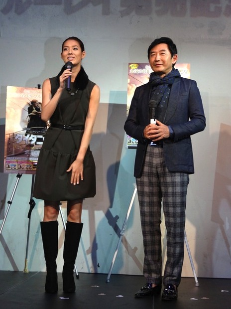 映画『タイタニック』初ブルーレイ化記念イベント、石田純一と娘のすみれ