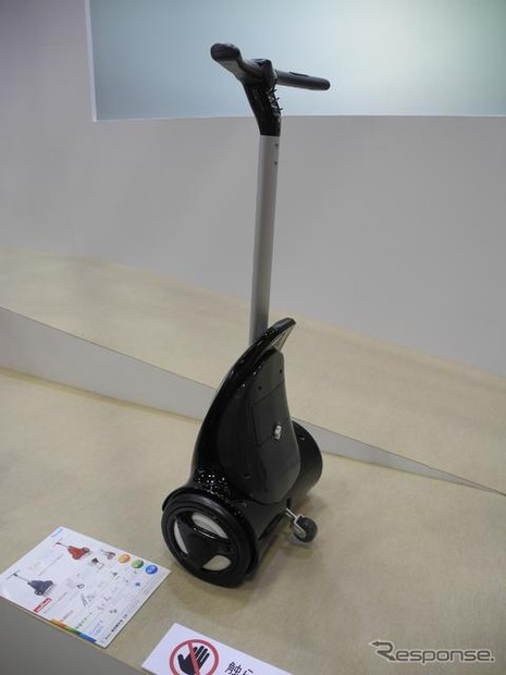 福祉機器展12　幸和製作所　電動歩行補助具