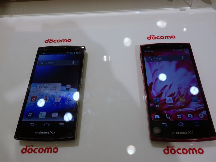 「docomo with series ARROWS V F-04E」