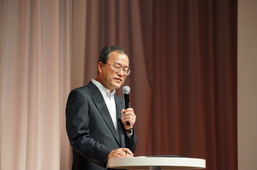 KDDI の田中孝司社長