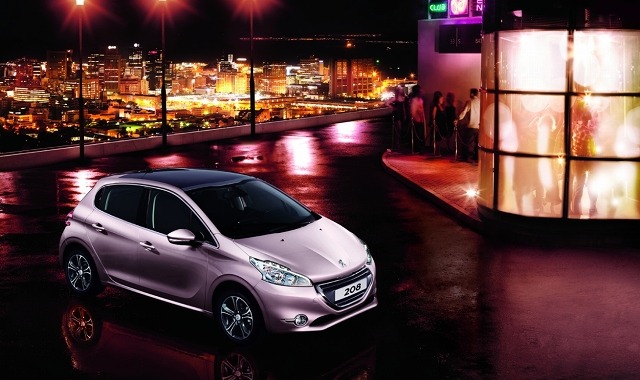 「NEW PEUGEOT 208」