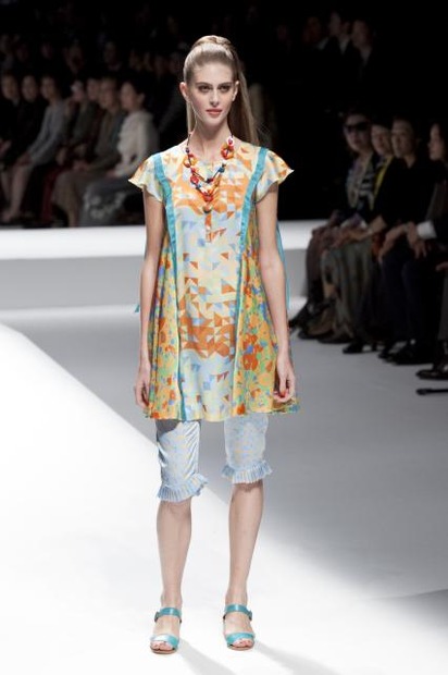 【東コレ2013SS】「ユキコハナイ」の耽美的リゾートルック