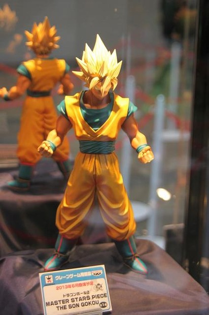 【ジャンプフェスタ2013】悟空がかっこよすぎる・・・。フィギュアの展示もゲームに負けない盛り上がり