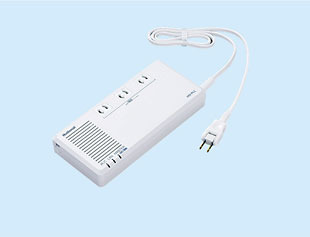 　松下電工は4日、家庭の電源コンセントから家庭内の電力線を使って通信ができる高速電力線通信「PLCタップ」（LN3710）を5月21日に発売すると発表した。価格は、1台23,300円。