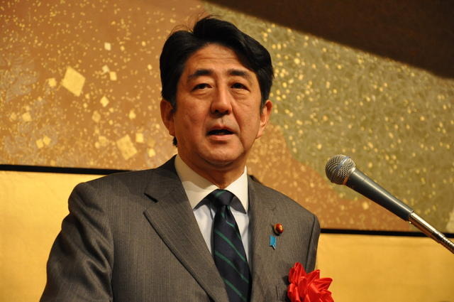 安倍晋三首相