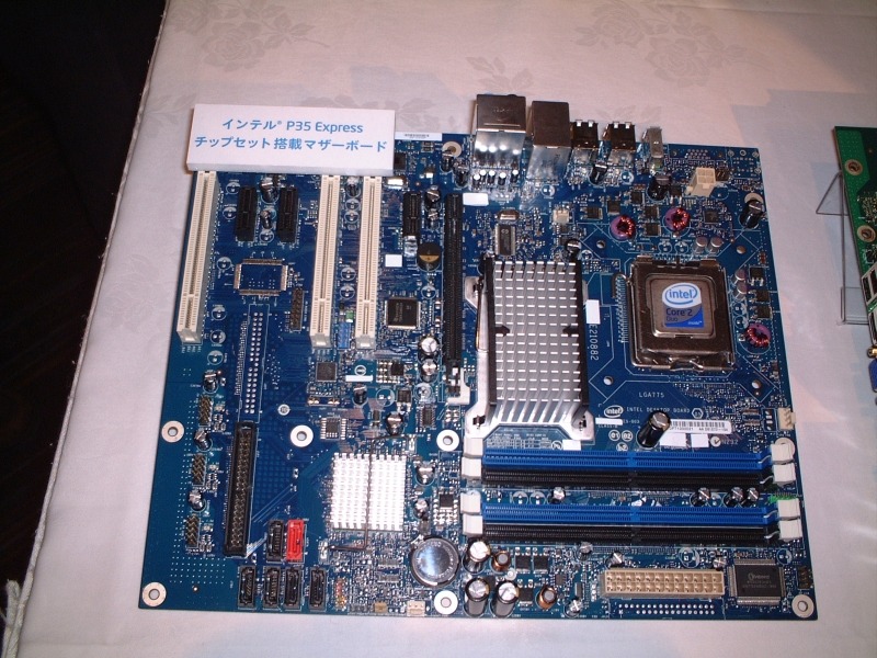 インテル G35 Expressチップセット搭載マザーボード