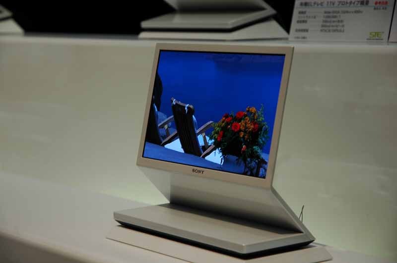 　東京ビッグサイトにて11日から13日まで開催された「FINETECH JAPAN/Display 2007」。ここでは特集レポートで掲載しきれなかったようすを写真でまとめて紹介してみた。