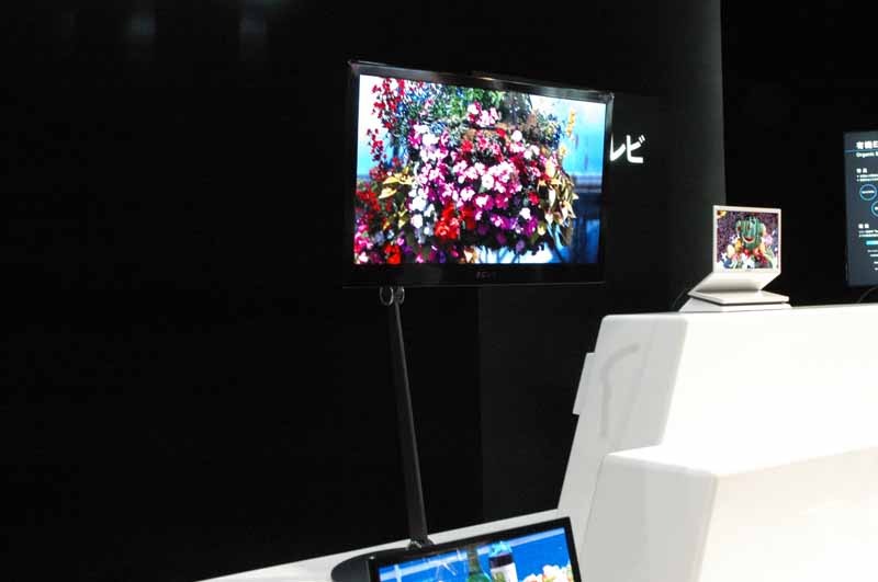 　東京ビッグサイトにて11日から13日まで開催された「FINETECH JAPAN/Display 2007」。ここでは特集レポートで掲載しきれなかったようすを写真でまとめて紹介してみた。