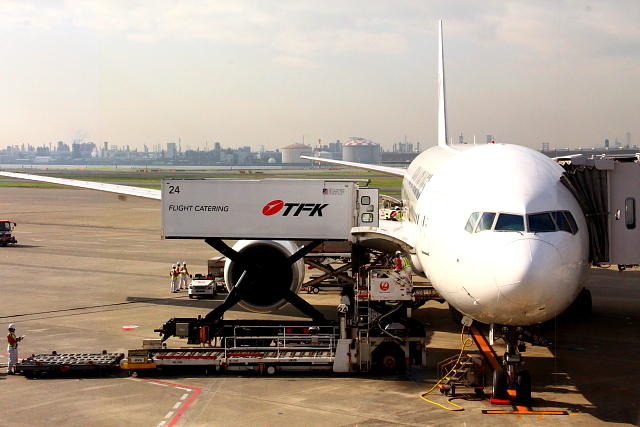 羽田空港　日本航空