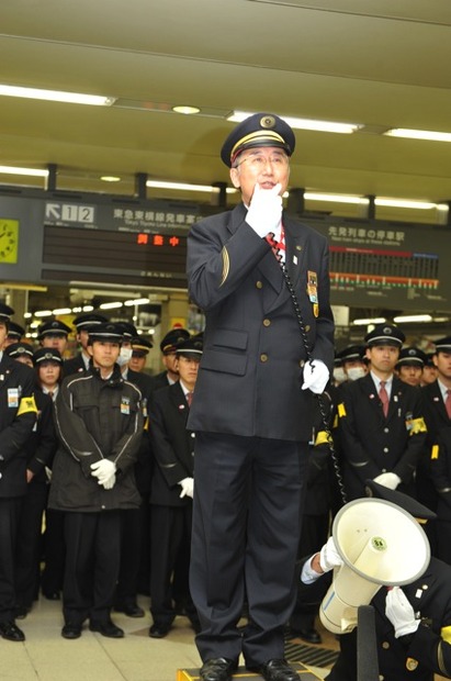 東横線渋谷地上駅、駅長挨拶