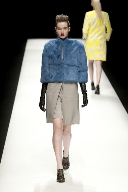 カミシマチナミ13-14AWコレクション