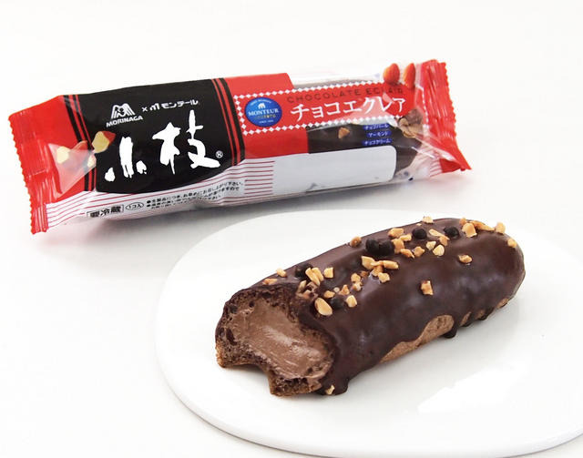 チョコエクレア（158円）